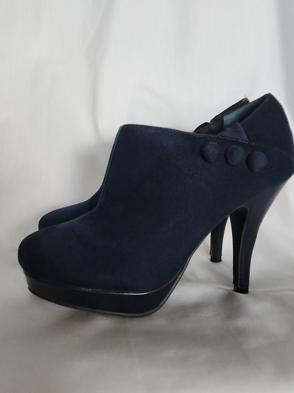M.P.S. Navy Suede Platform Heel Ankle Booties Button Accent Doll Coquette 6.5